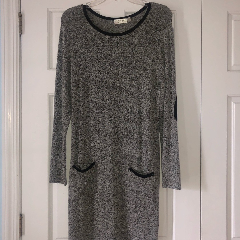 RD STYLE HEATHER GREY SWEATER DRESS W ELBOW PATCH